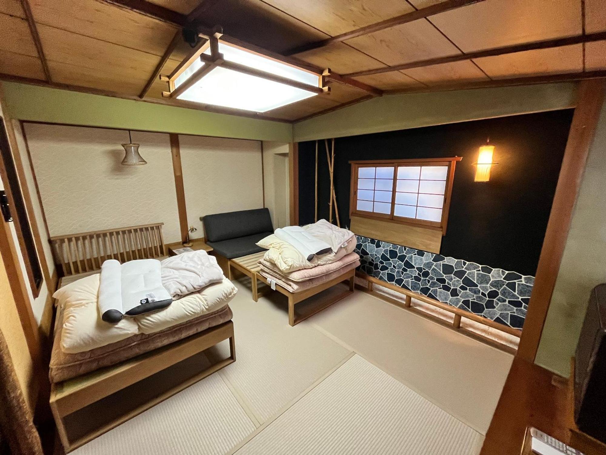 Shiroyama Ryokan Ikoma Eksteriør billede