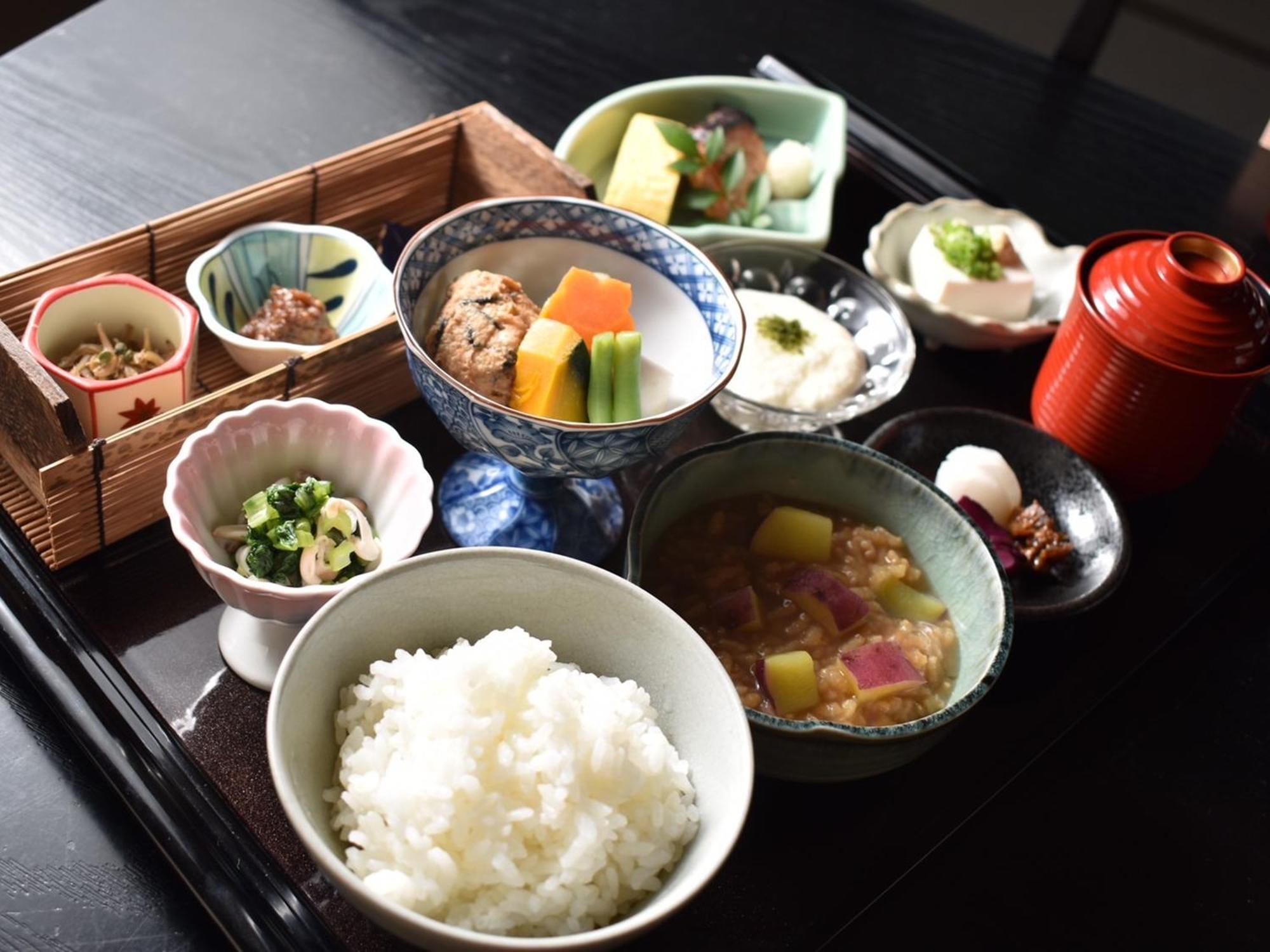 Shiroyama Ryokan Ikoma Eksteriør billede